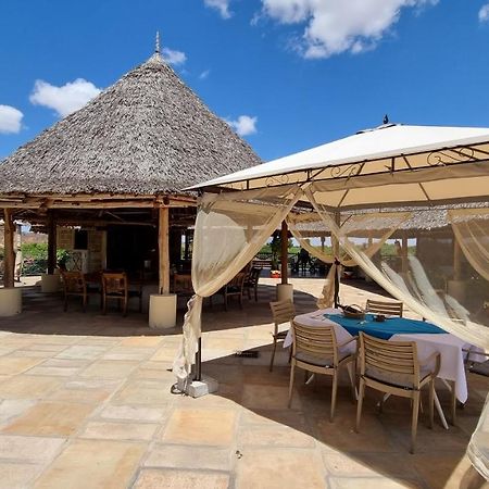 Manyatta Camp Hotel Voi Exterior photo