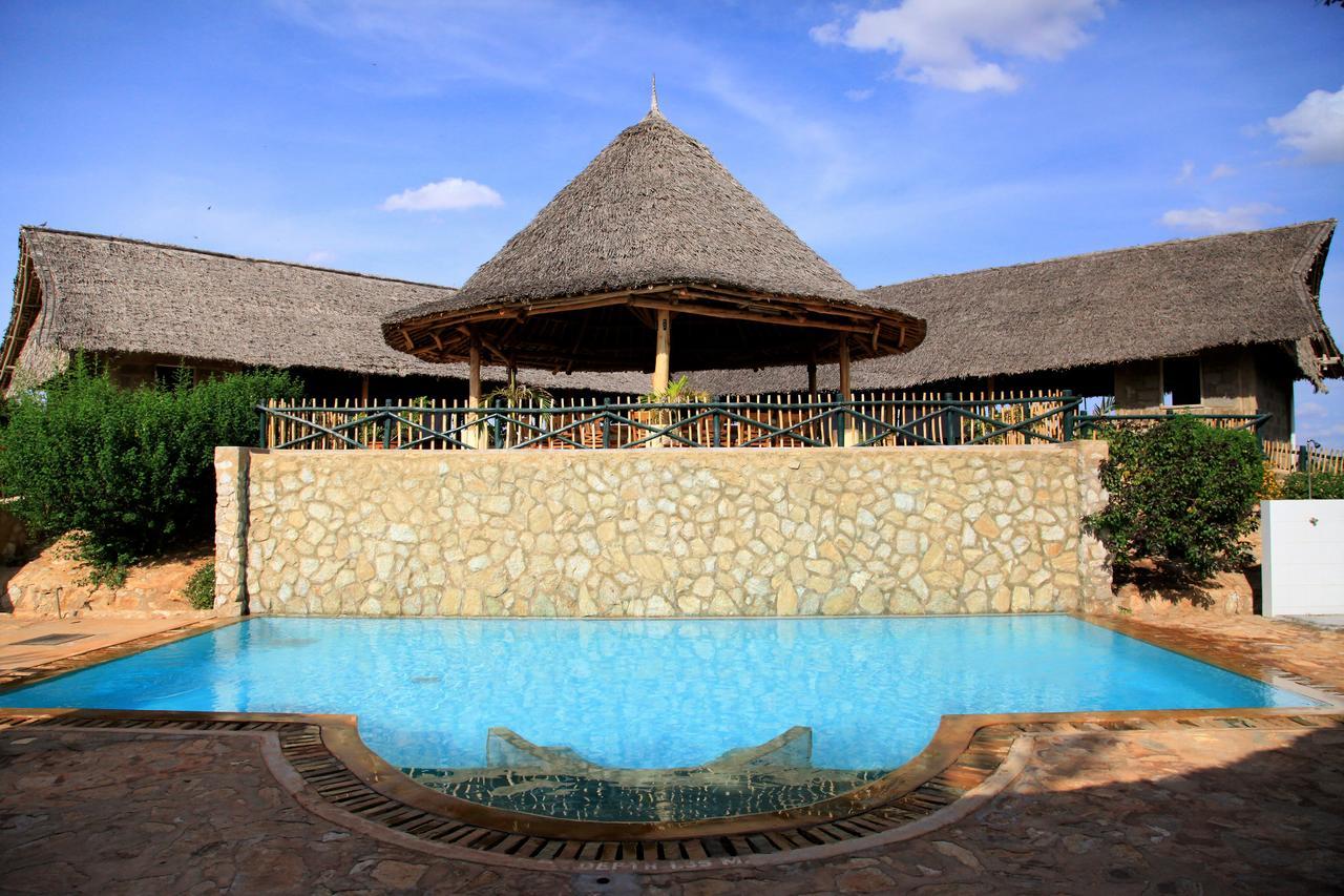 Manyatta Camp Hotel Voi Exterior photo