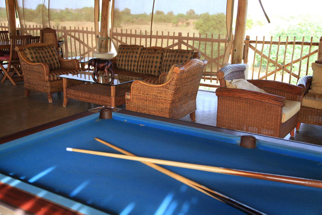 Manyatta Camp Hotel Voi Exterior photo